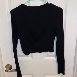 Cropped Black long sleeve with Knot